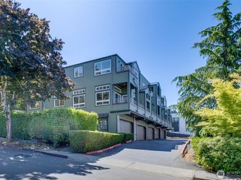327 2nd Avenue S