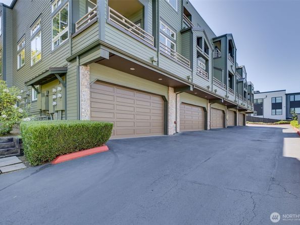 327 2nd Avenue S, Kirkland WA 98033