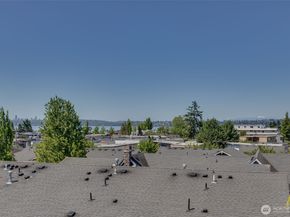327 2nd Avenue S, Kirkland WA 98033