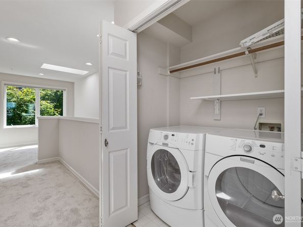327 2nd Avenue S, Kirkland WA 98033