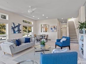327 2nd Avenue S, Kirkland WA 98033