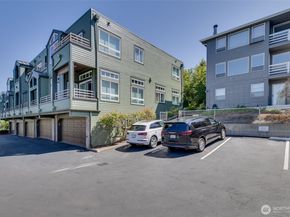 327 2nd Avenue S, Kirkland WA 98033
