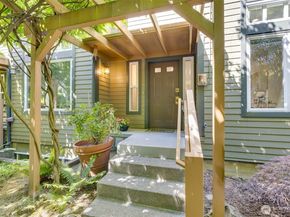 327 2nd Avenue S, Kirkland WA 98033