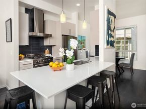 111 Martin Luther King Jr Way, Seattle WA 98122