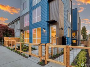 10533 Stone Avenue N E, Seattle WA 98133