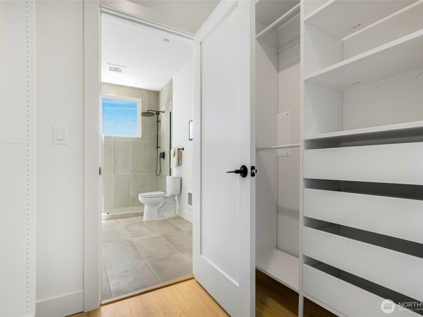10533 Stone Avenue N E, Seattle WA 98133