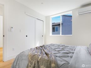 10533 Stone Avenue N E, Seattle WA 98133