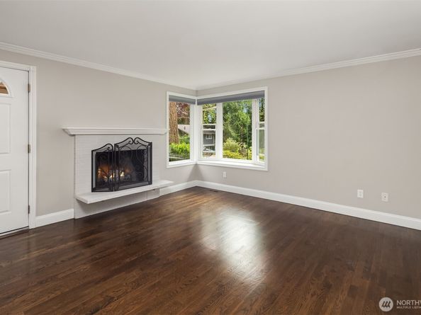 17803 199th Avenue NE, Woodinville WA 98077