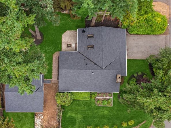 17803 199th Avenue NE, Woodinville WA 98077