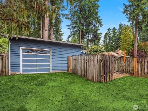 17803 199th Avenue NE, Woodinville WA 98077