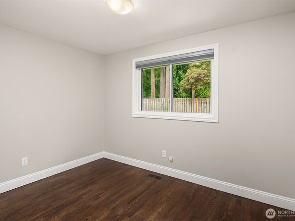 17803 199th Avenue NE, Woodinville WA 98077