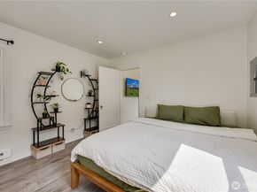 1907 N 137th Street, Seattle WA 98133