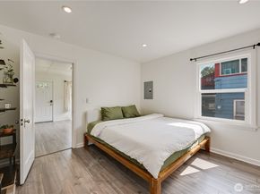 1907 N 137th Street, Seattle WA 98133