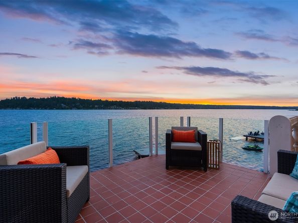 2819 E Lake Sammamish Parkway NE, Sammamish WA 98074