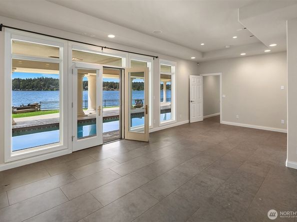 2819 E Lake Sammamish Parkway NE, Sammamish WA 98074