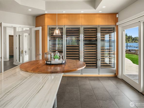 2819 E Lake Sammamish Parkway NE, Sammamish WA 98074