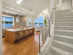 2819 E Lake Sammamish Parkway NE, Sammamish WA 98074