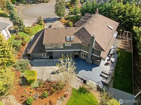 413 213th Place SE, Sammamish WA 98074
