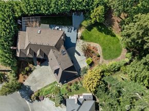 413 213th Place SE, Sammamish WA 98074