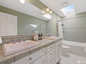 413 213th Place SE, Sammamish WA 98074