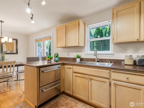 19508 23rd Avenue NE, Shoreline WA 98155