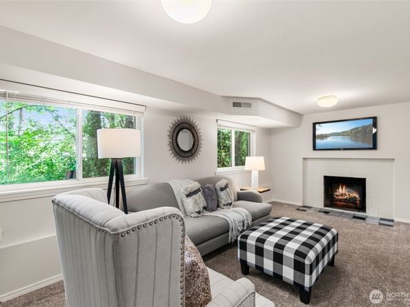 19508 23rd Avenue NE, Shoreline WA 98155