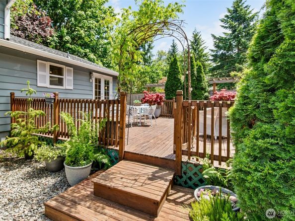 19508 23rd Avenue NE, Shoreline WA 98155