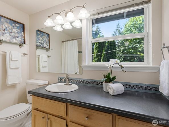 19508 23rd Avenue NE, Shoreline WA 98155