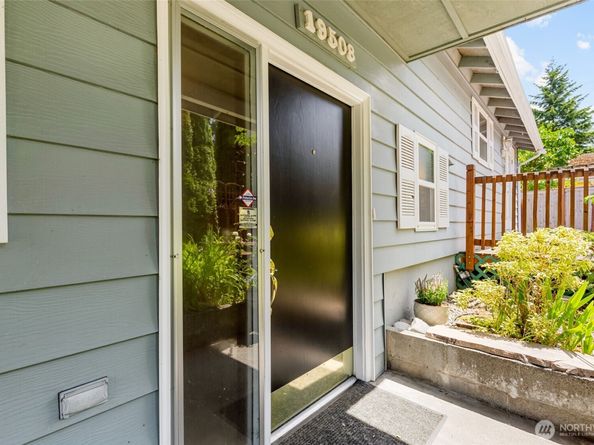 19508 23rd Avenue NE, Shoreline WA 98155
