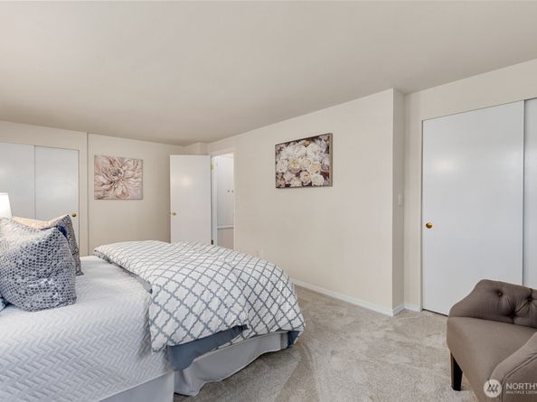19508 23rd Avenue NE, Shoreline WA 98155