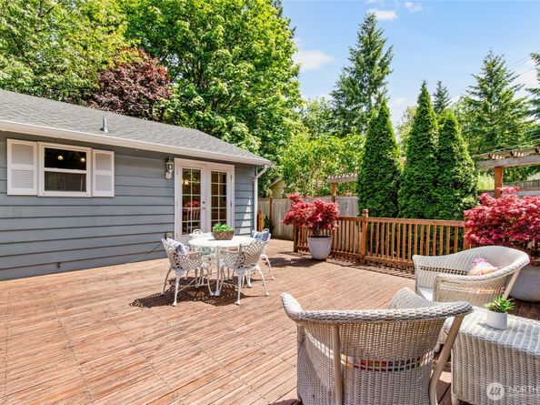 19508 23rd Avenue NE, Shoreline WA 98155