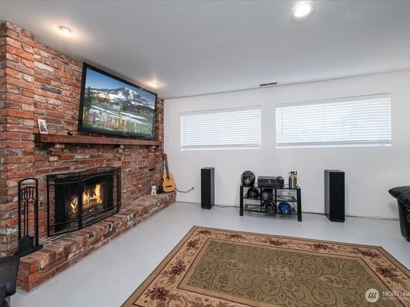 11642 NE 135th Street, Kirkland WA 98034