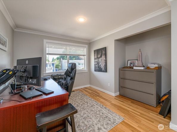 11642 NE 135th Street, Kirkland WA 98034