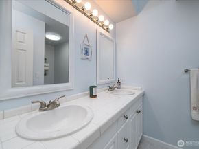11642 NE 135th Street, Kirkland WA 98034