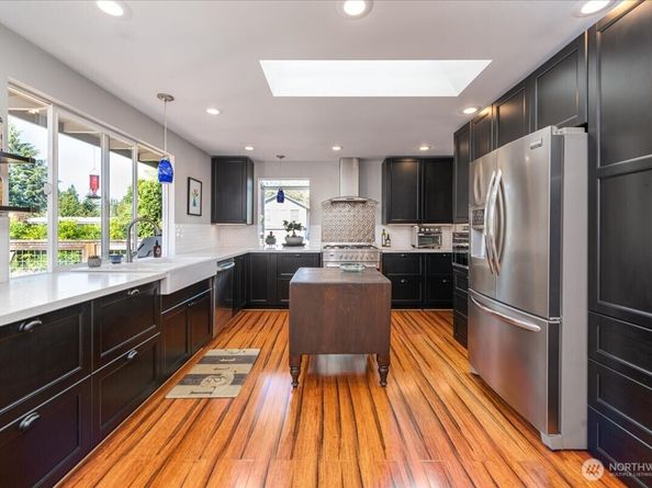 11642 NE 135th Street, Kirkland WA 98034