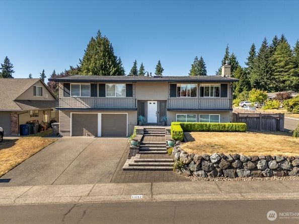 11642 NE 135th Street, Kirkland WA 98034