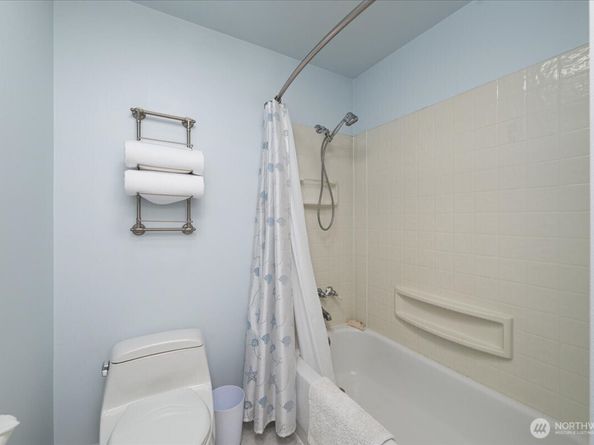 11642 NE 135th Street, Kirkland WA 98034