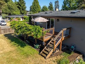 11642 NE 135th Street, Kirkland WA 98034