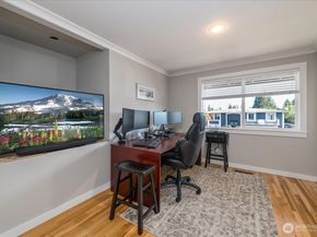 11642 NE 135th Street, Kirkland WA 98034