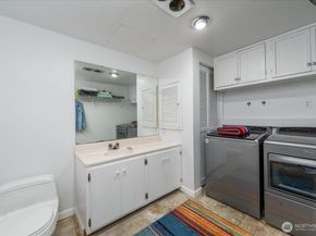 11642 NE 135th Street, Kirkland WA 98034