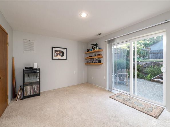 11642 NE 135th Street, Kirkland WA 98034