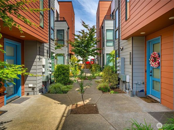 533 S Coverdale Street C, Seattle WA 98108