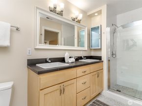 4521 40th Avenue SW B, Seattle WA 98116