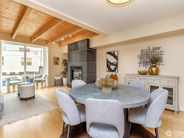 4521 40th Avenue SW B, Seattle WA 98116