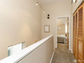 4521 40th Avenue SW B, Seattle WA 98116