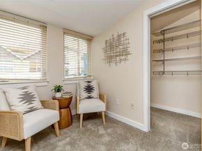 4521 40th Avenue SW B, Seattle WA 98116