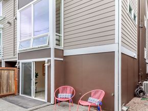 4521 40th Avenue SW B, Seattle WA 98116