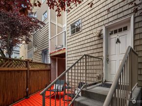 8523 Midvale Avenue N A, Seattle WA 98103
