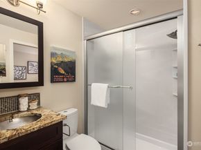 8523 Midvale Avenue N A, Seattle WA 98103