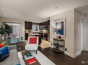8523 Midvale Avenue N A, Seattle WA 98103